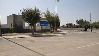 Prime Location 10 Marla Plot For Sale In Tauheed Block, Bahria Town Lahore.