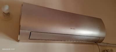 The ac so cool and 1 month used