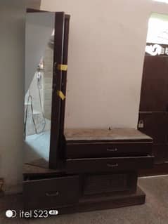 DRESSING TABLE FOR SALE!!!!!!