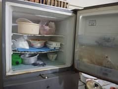 HAIER 18-Cubic Ft. Fridge