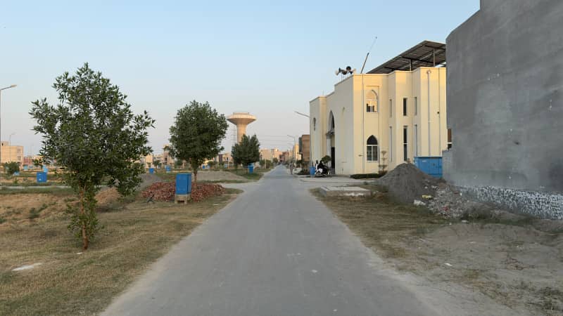 Cheapest 3 Marla Plot For Sale In Umer Block 4