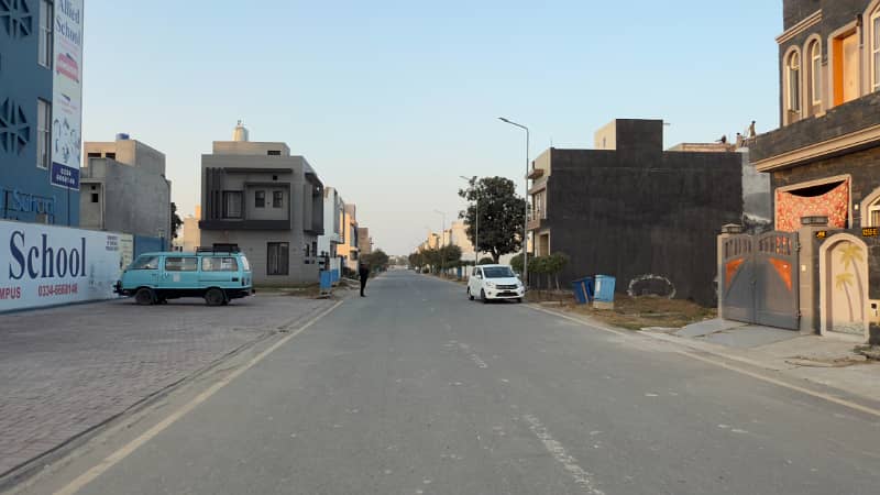 Cheapest LDA Approved Plot for Sale in E BLOCK 3