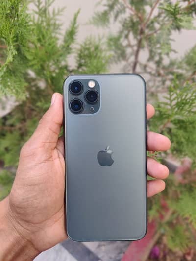 11 pro factory unlock 64 GB Total genuine