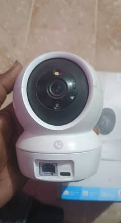 ezviz wireless 360℅cctv camera  with 64gb sd card