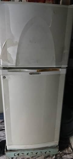 dawlance frige