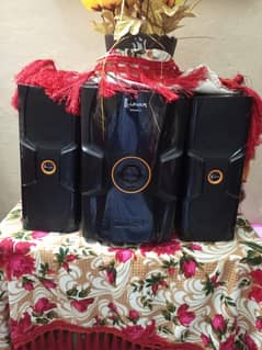 Lunar bluetooth speakers