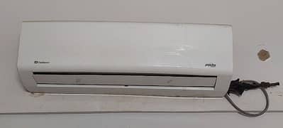 Dawlance Inverter AC in excellent condition