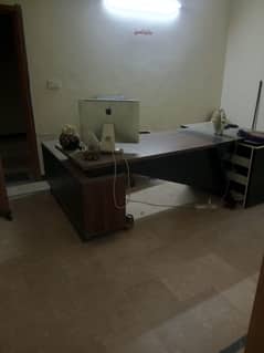 Office table and chair for sale