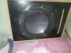 4 channel amplifier with 12 inch woofer
