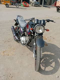 Yamaha YB125G