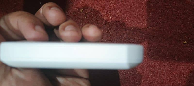 10/10 condition Zong MBB device 1