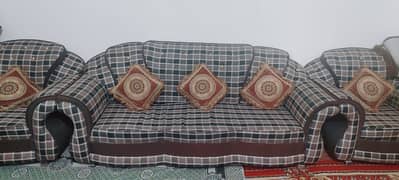 Slightly used sofa set cheap