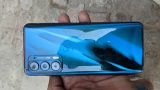Moto edge 2021 condition 10;8