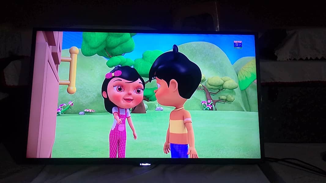 Ecostar led 40" with android box 8
