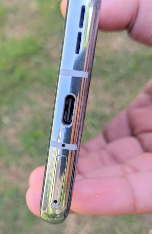 OnePlus 9 Pro 12/256 Neat Clean with 2 Lines on screen 3