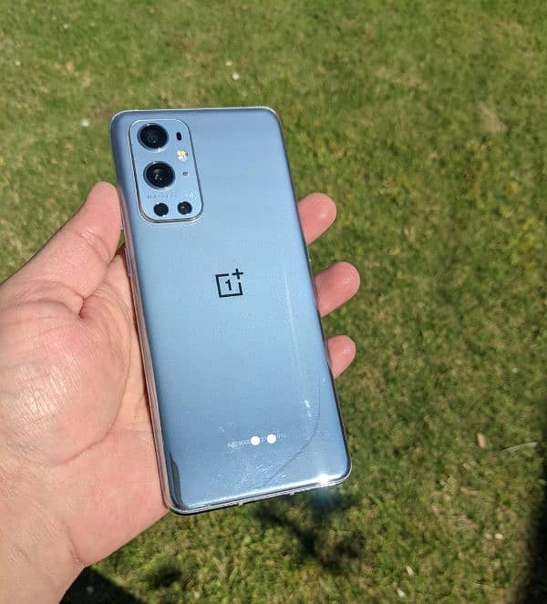 OnePlus 9 Pro 12/256 Neat Clean with 2 Lines on screen 9