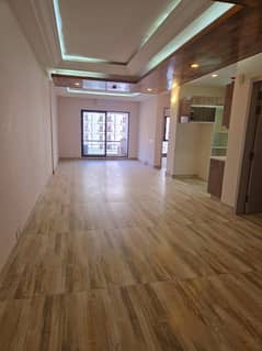 Prime Location In The Spring Apartment Homes Flat Sized 1400 Square Feet For sale