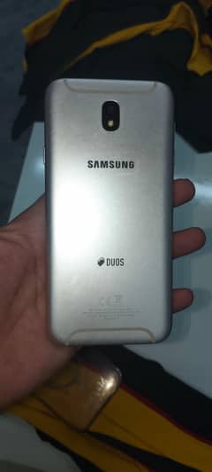 Samsung j7pro 3gb 32gb amoled display A1 condition