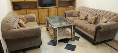 selling in Lahore on urgent basis