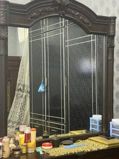 dressing table