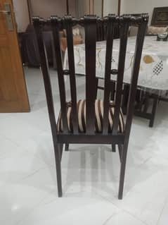 Dinning table for sale