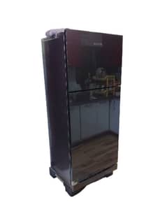 Like New! Kenwood Refrigerator (Model KRF-2557)