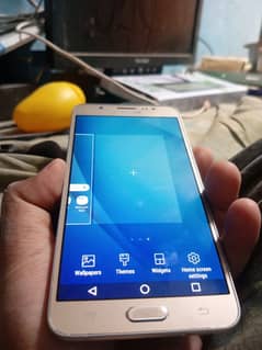 Samsung Galaxy J7 6