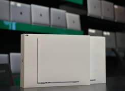 Macbook Air M4 Box Pack Sky Blue 16GB 256GB 13 Inch 2025