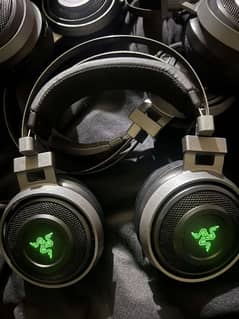 Razer nari ultimate Headphones 0