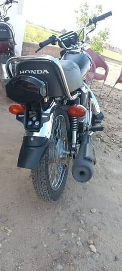 CG125