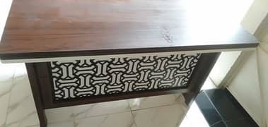 urgent sell office fancy table and fancy chair