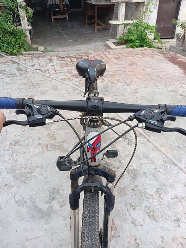 Gears bicycle with disk break and showks 5