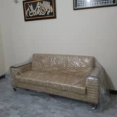 FOR SALE: Elegant 7-Seater Sofa Set – Like New!