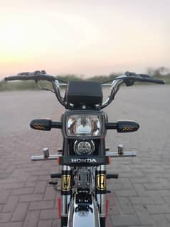 Honda 70cc New Condition 10/10 total tap