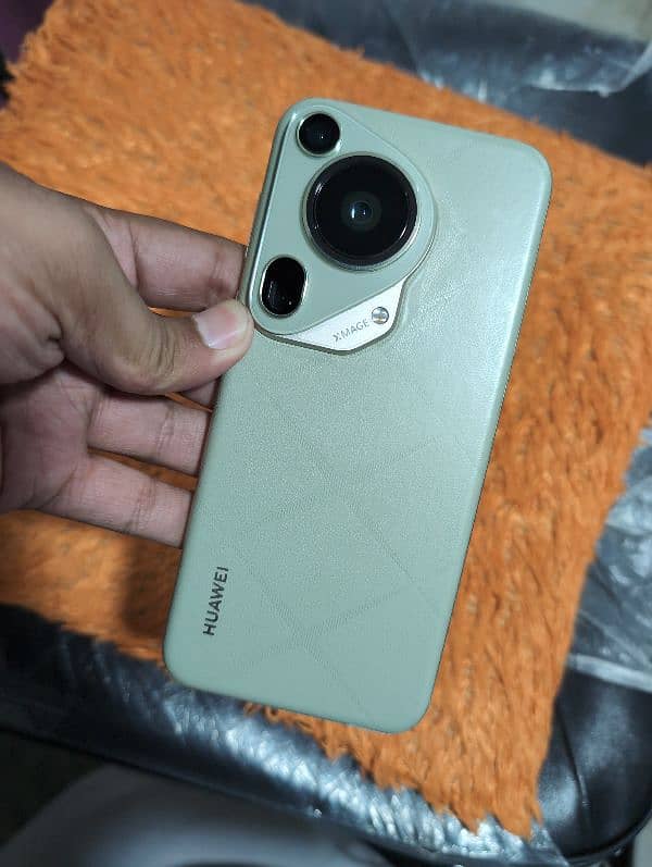 Huawei Pura 70 Ultra Camera King 0