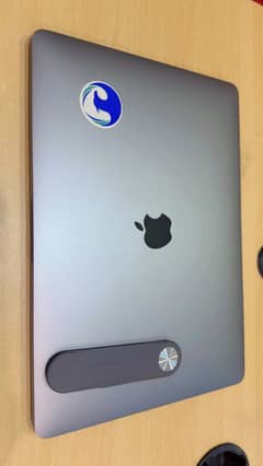 Apple Macbook Pro 2017 Model - 13 Retina i5