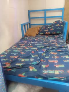 Iron single sofa combed