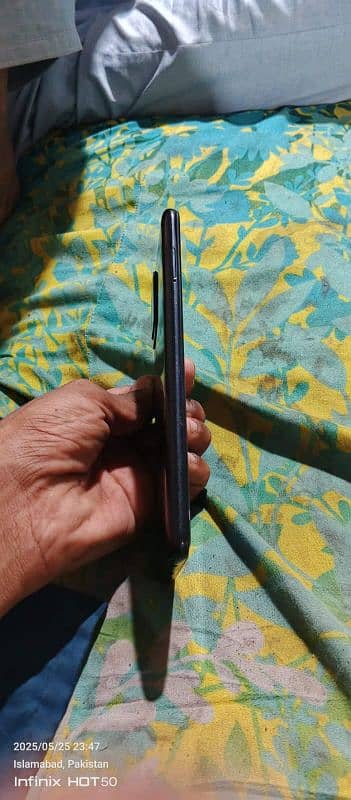 Infinix note 10 with box 10/9 condition only per break ha small hah 7