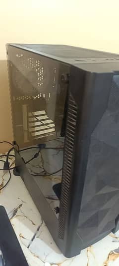 Intel Core i5 4th gen with gaming pc case