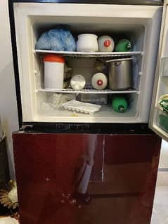 New hai fridge hai bilkul best urgent sale