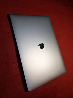 MACBOOK PRO 2019 "PURCHASE DATE 2021"