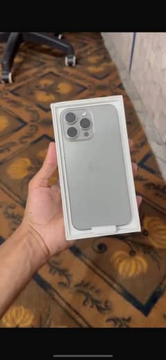 Apple iphone 15 pro max 256 gb LLA natural titanium