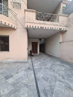 Iqbal Town 10 Marla Uper Marbled Portion For Silent Offices At Prime Location