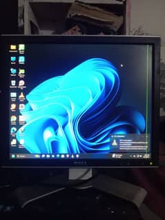 Dell 17 inach LCD far sale urgent
