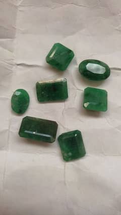 sawat emerald natural Puri Lod 1800 per caret