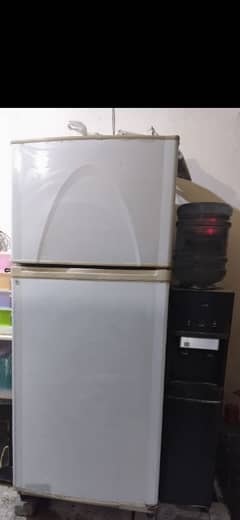 dawlance jumbo size fridge