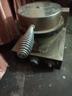 Waffle cone maker