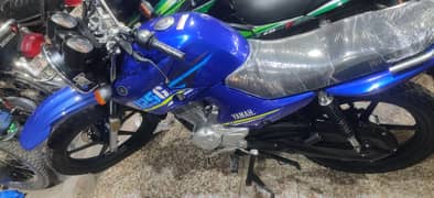 Yamaha Ybr g 125 cc model  2019 with golden namber