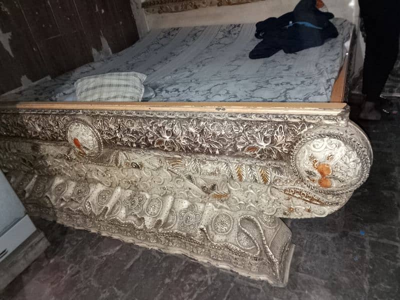 bed with two side table with dressing table dressing table 2