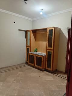 Kanal Lower Portion For Rent 3 Beds + Drawing Near Hockey Ground Johar Town